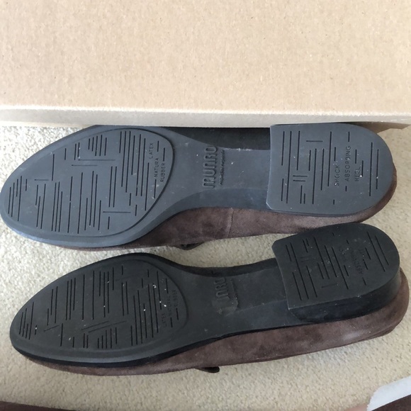 Munro shoes Harrison style suede loafers light brown “Greige”. Size 8.5 N narrow - Picture 4 of 5